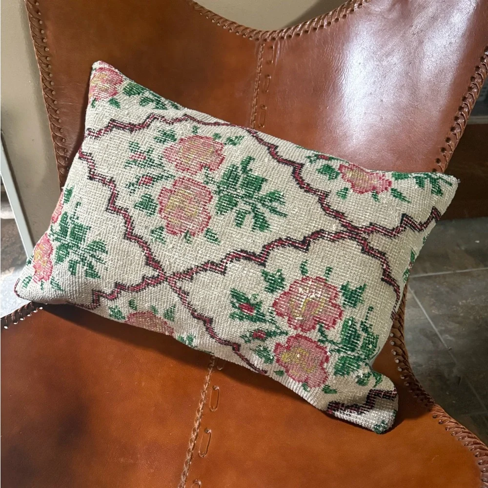Floral Kilim Lumbar Pillow 24